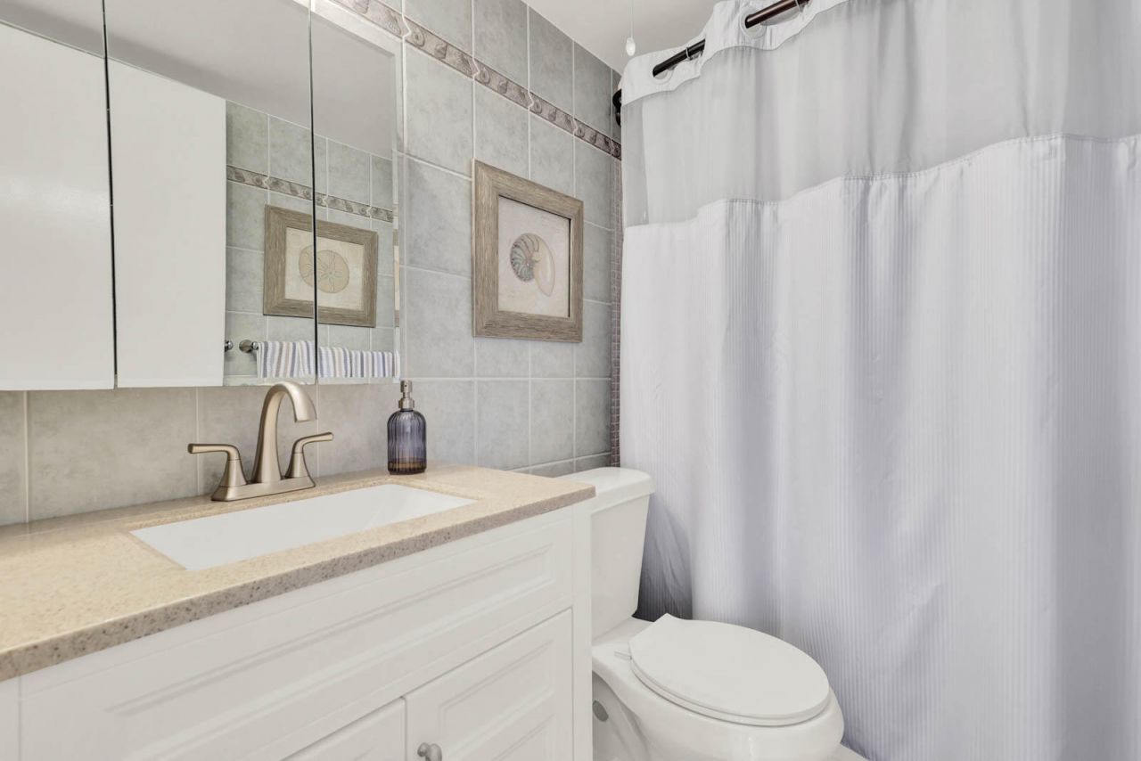 7430 S Ocean Drive, Unit B-820, Jensen Beach, FL 34957 Photo