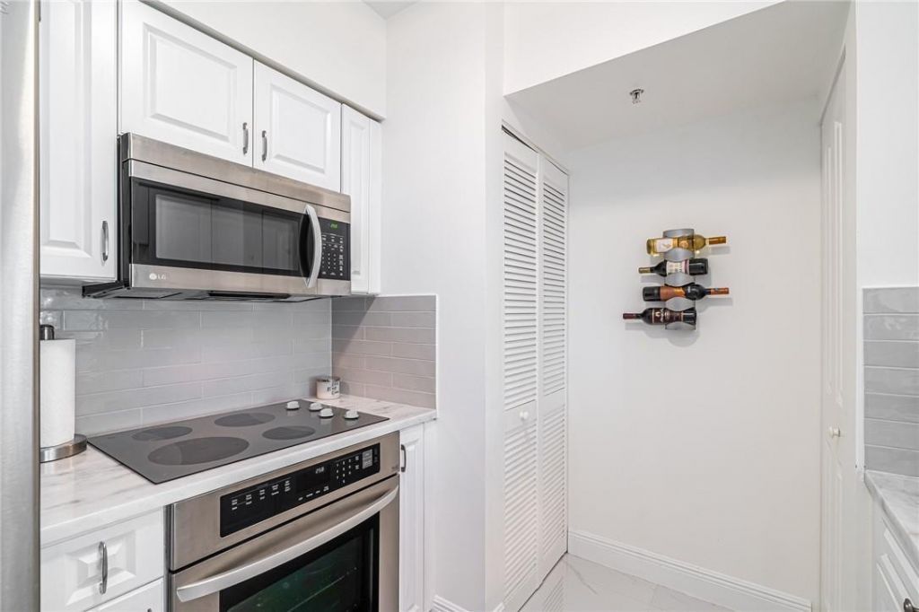 347 N New River Drive, Unit 2406, Fort Lauderdale, FL 33301 Photo