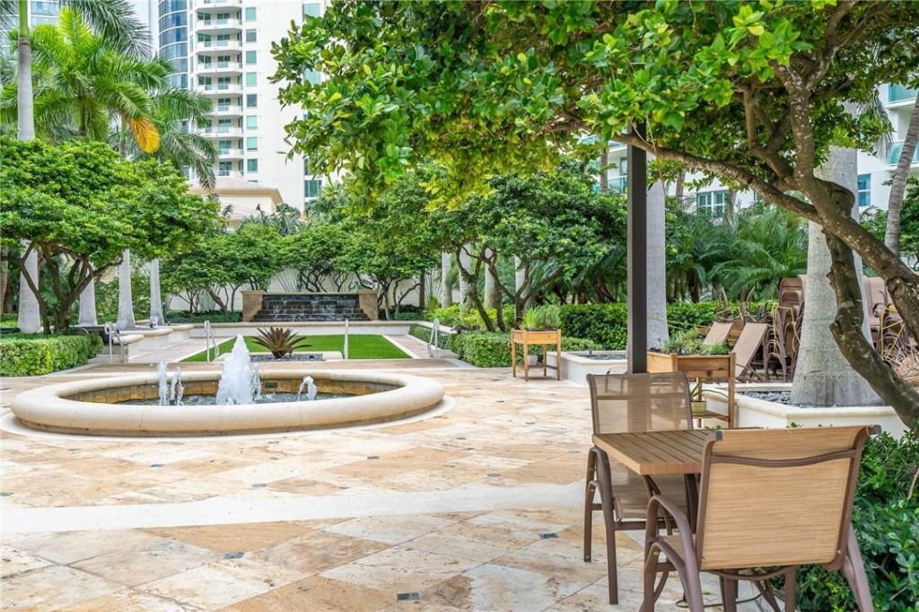 347 N New River Drive, Unit 2406, Fort Lauderdale, FL 33301 Photo