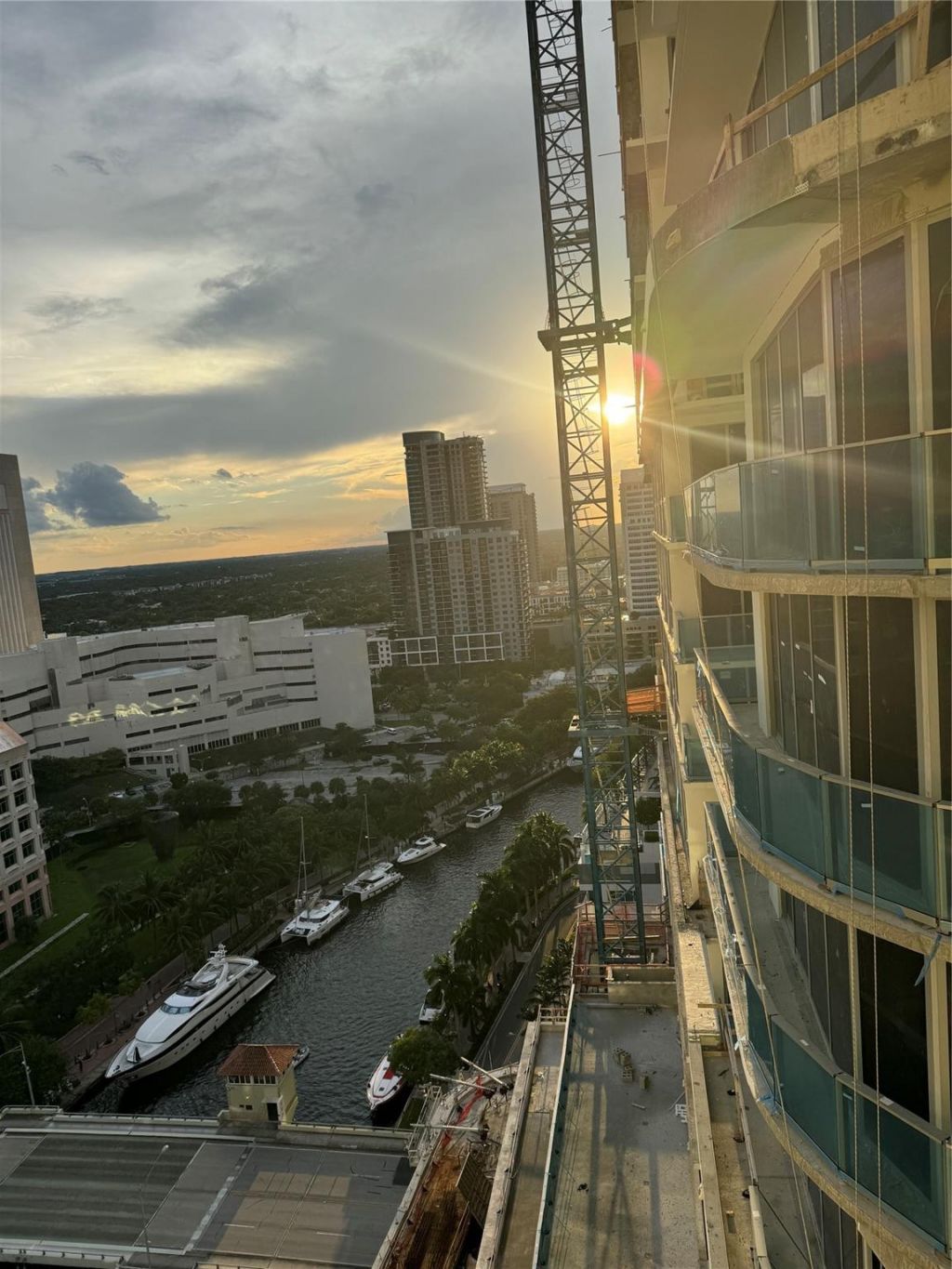 347 N New River Drive, Unit 2406, Fort Lauderdale, FL 33301 Photo