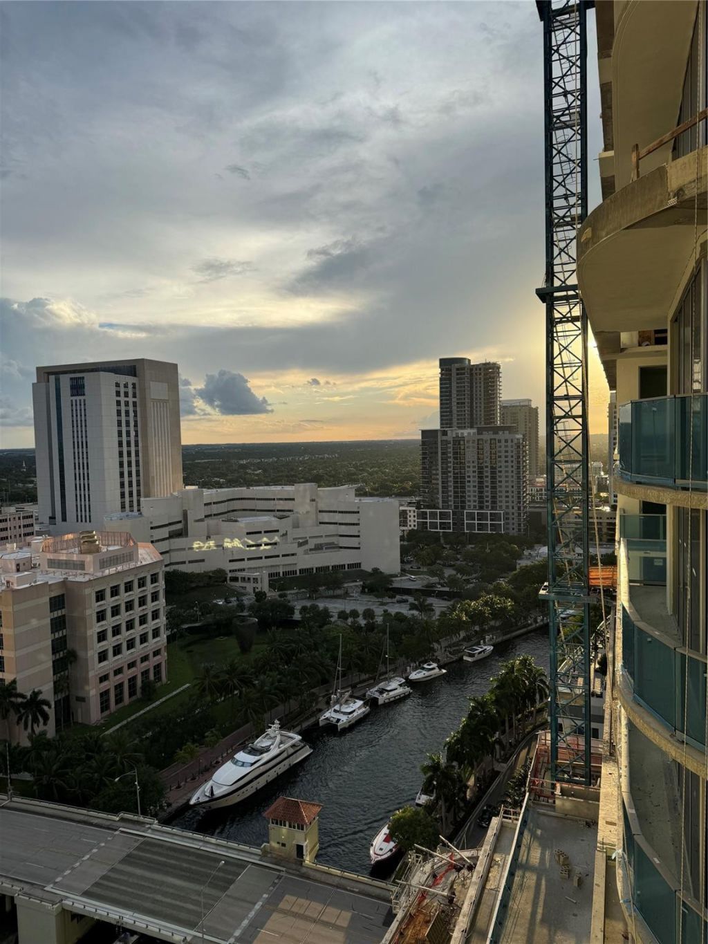 347 N New River Drive, Unit 2406, Fort Lauderdale, FL 33301 Photo