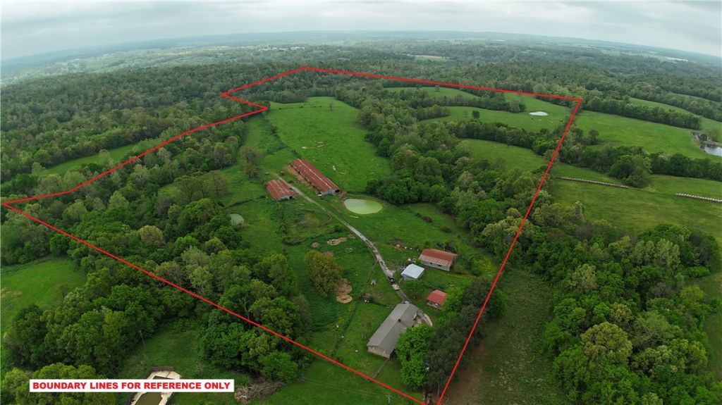 11796 Leonard Road Gravette, AR 72736