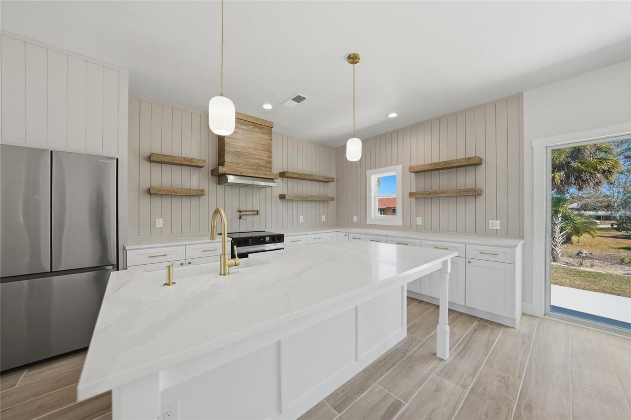 3320 Palm Drive, Punta Gorda, FL 33950 Photo