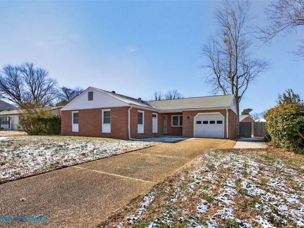 521 Helm Drive, Newport News, VA 23602