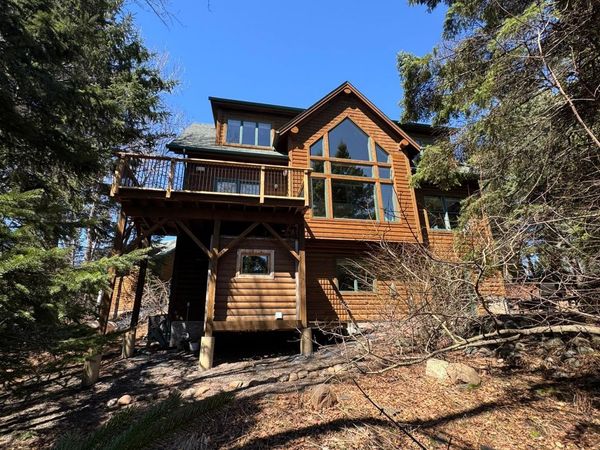 2472 Cliff View Circle, Two Harbors, MN 55616