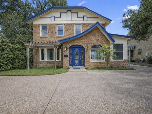 2625 S University Drive, Fort Worth, TX 76109