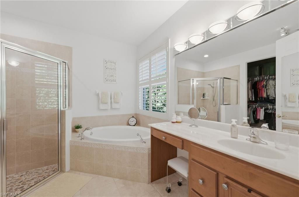 8855 Largo Mar Dr, Estero, FL 33967 Photo