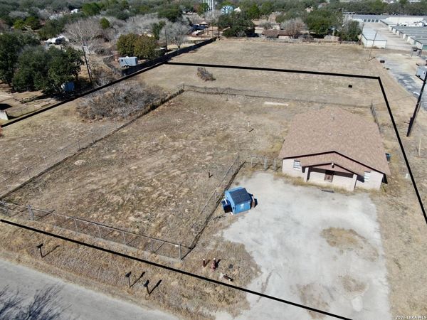 1244 Encino, Pleasanton, TX 78064