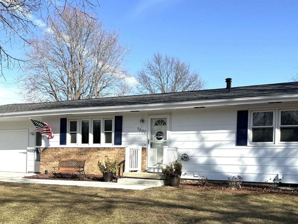 1207 N Mulberry Street, Creston, IA 50801