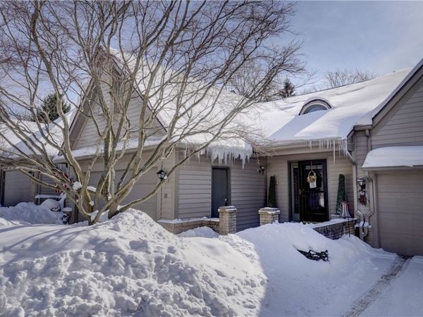 10 Bay Park, Webster, NY 14580