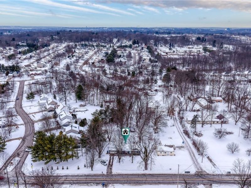 619 Moore Road, Akron, OH 44319 Photo 10