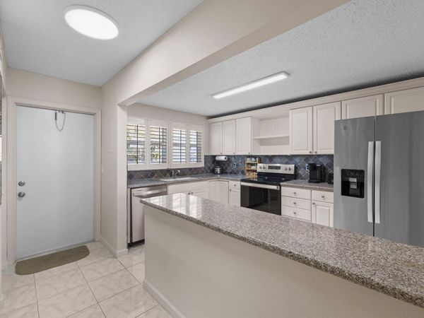 2008 S Federal Highway, Unit 108, Boynton Beach, FL 33435