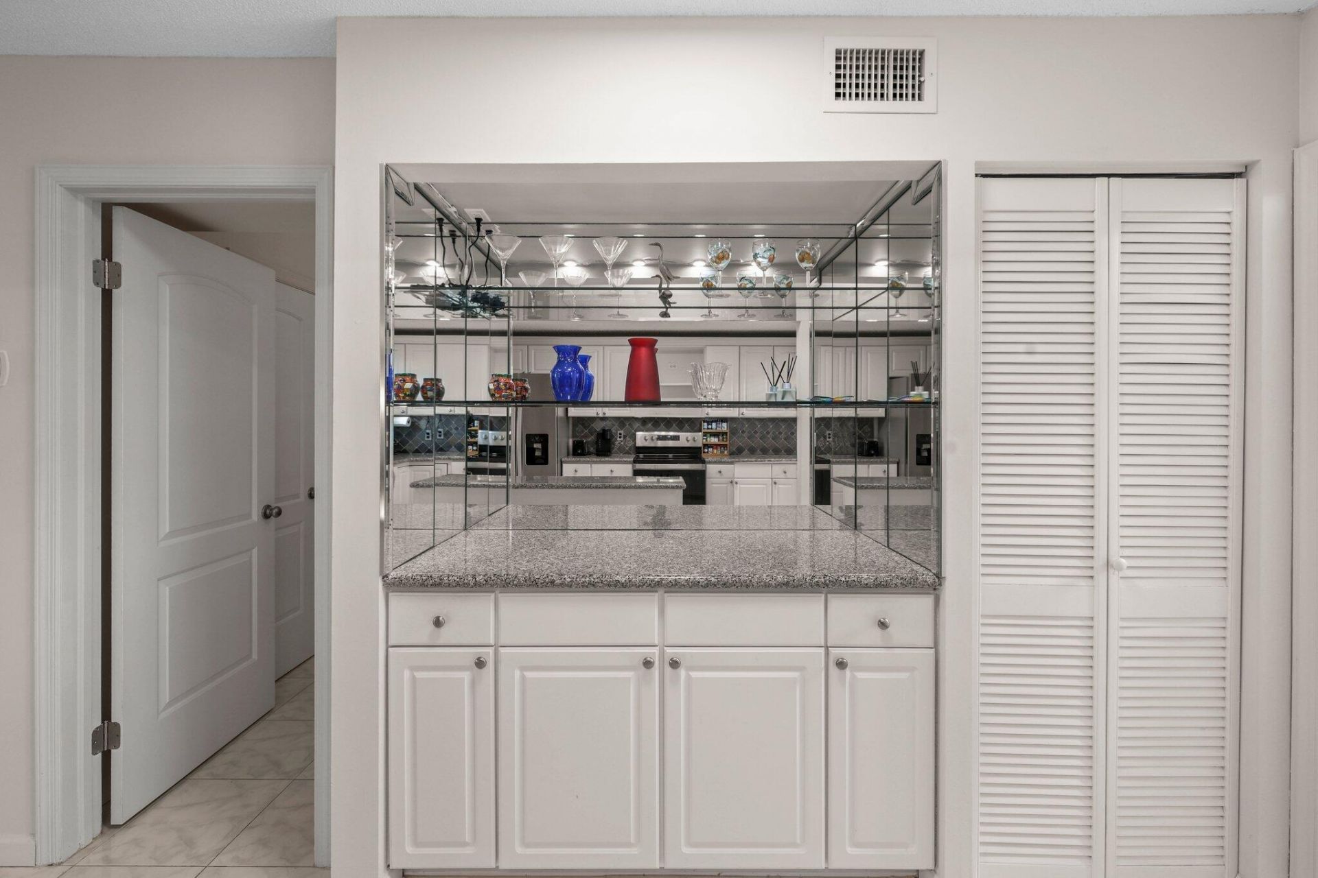 2008 S Federal Highway, Unit 108, Boynton Beach, FL 33435 Photo