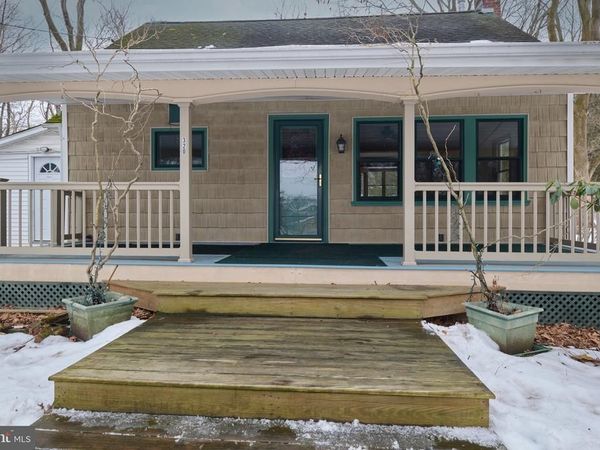 320 LOOP ROAD, BOALSBURG, PA 16827