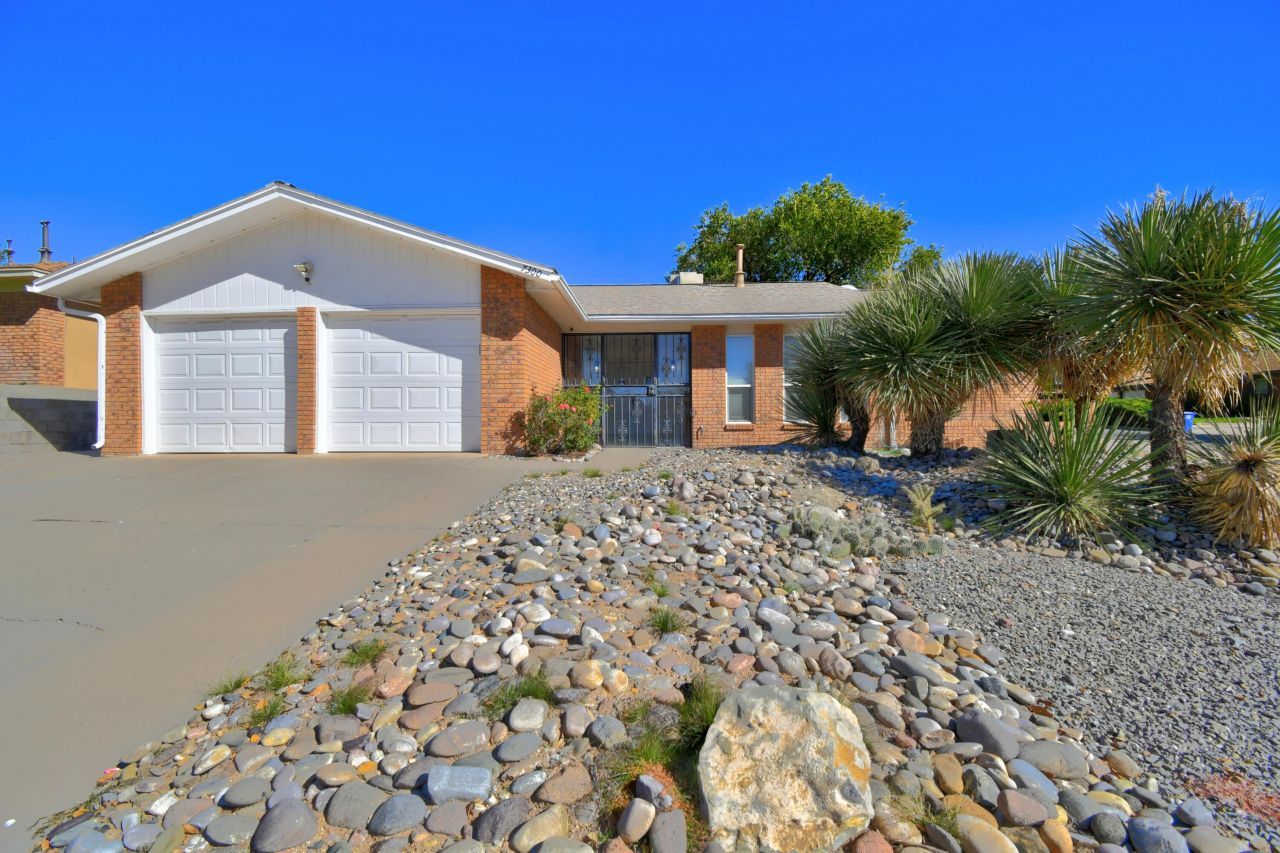 7300 Appomattox Place Ne, Albuquerque, NM 87109 Main Photo