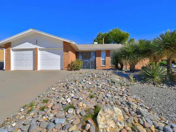 7300 Appomattox Place NE, Albuquerque, NM 87109