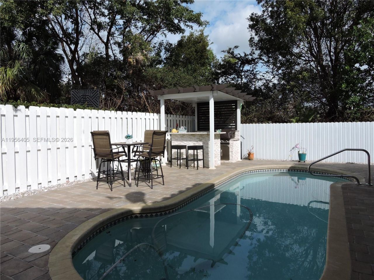 10575 SW 12th Mnr, Pembroke Pines, FL 33025 Photo