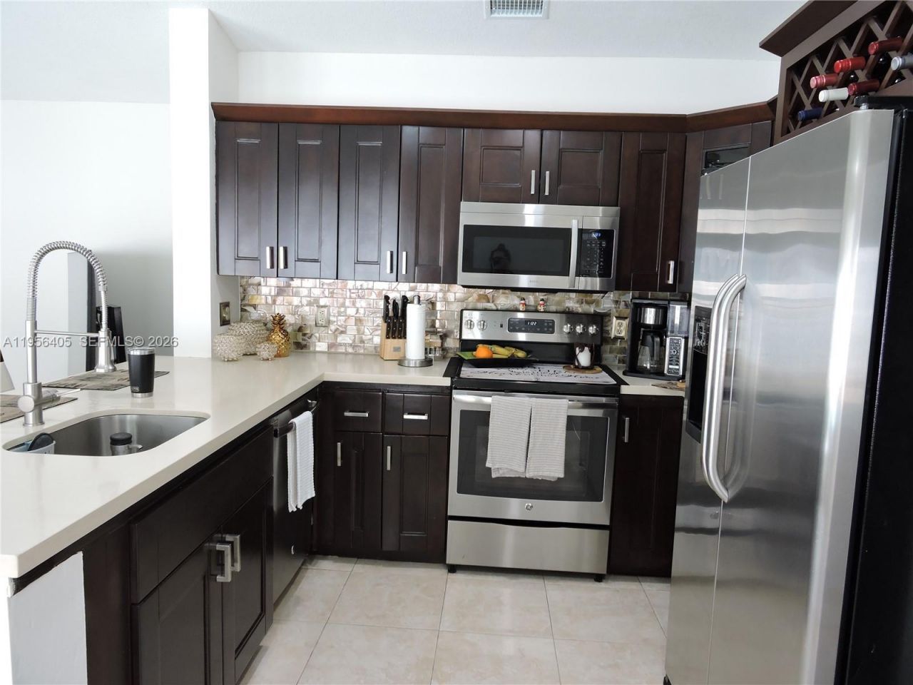 10575 SW 12th Mnr, Pembroke Pines, FL 33025 Photo