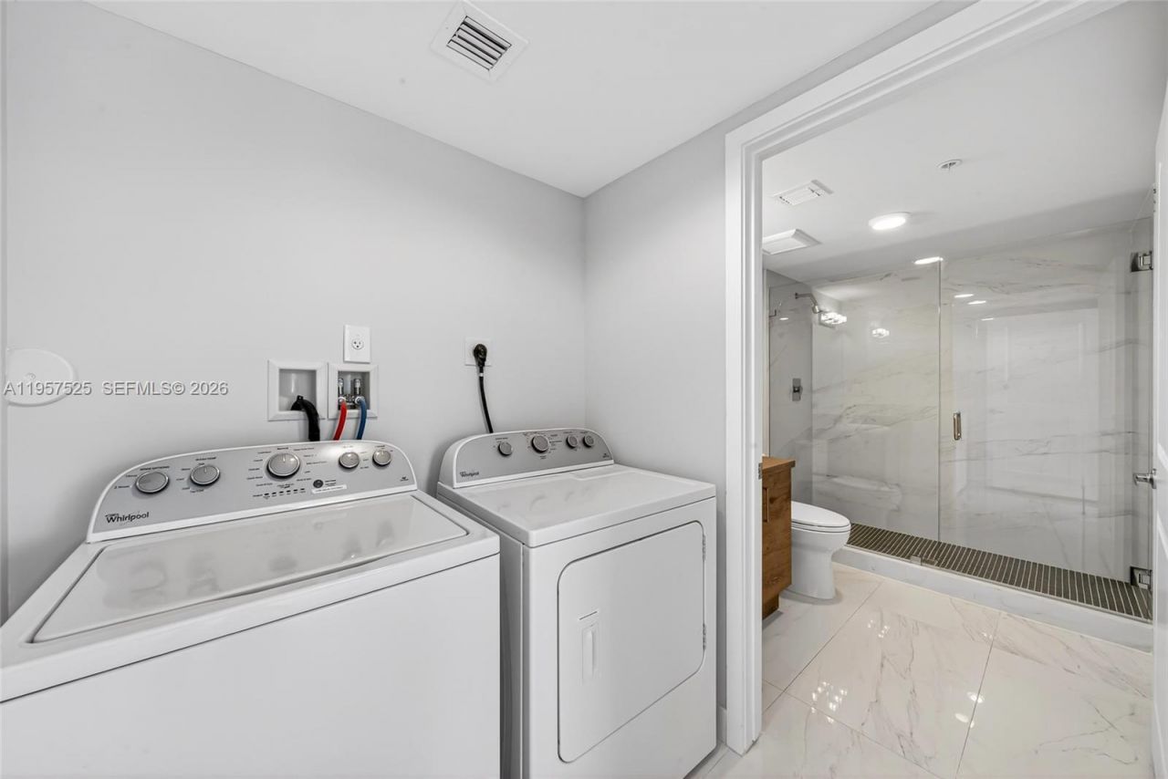 400 Sunny Isles Blvd, Unit 102, Sunny Isles Beach, FL 33160 Photo