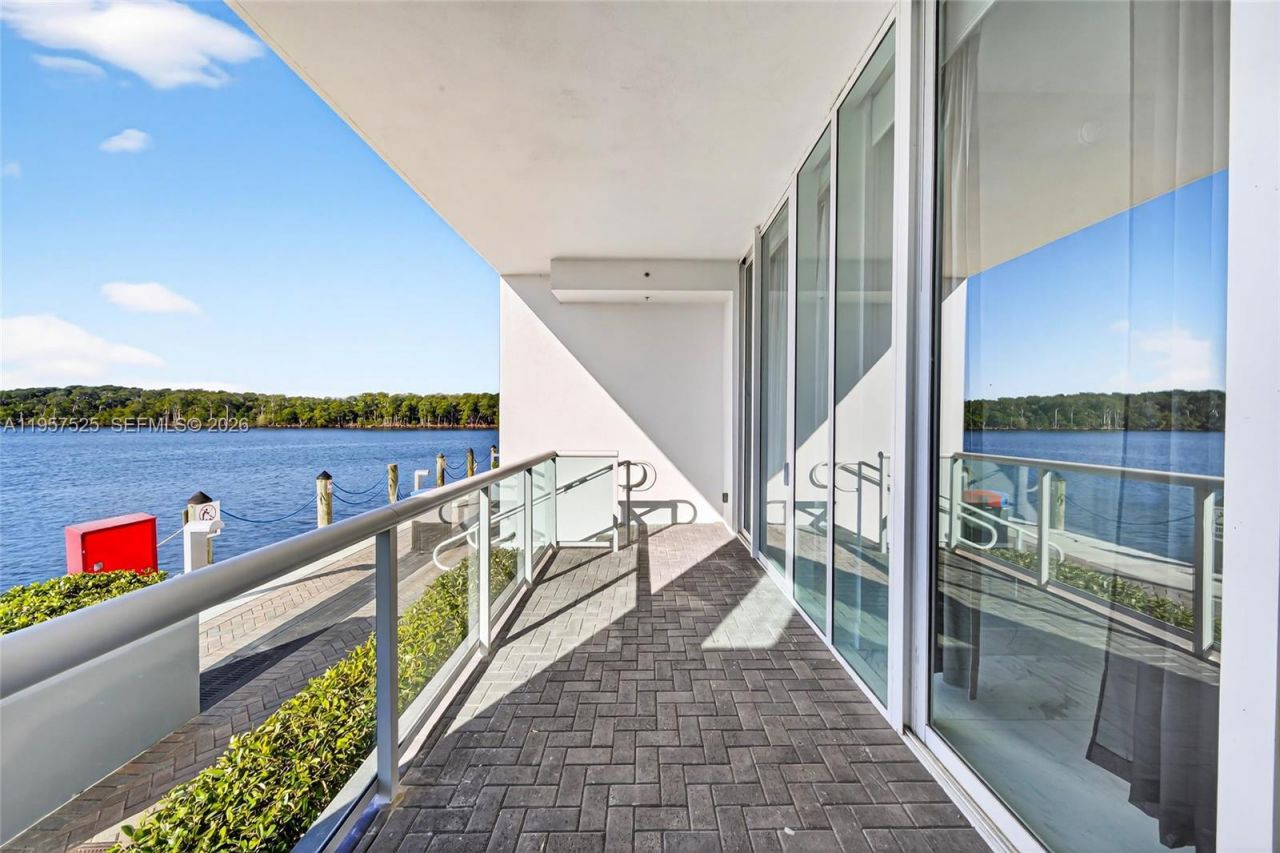 400 Sunny Isles Blvd, Unit 102, Sunny Isles Beach, FL 33160 Photo