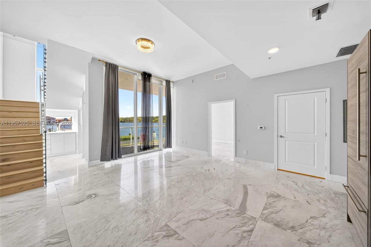 400 Sunny Isles Blvd, Unit 102, Sunny Isles Beach, FL 33160 Photo