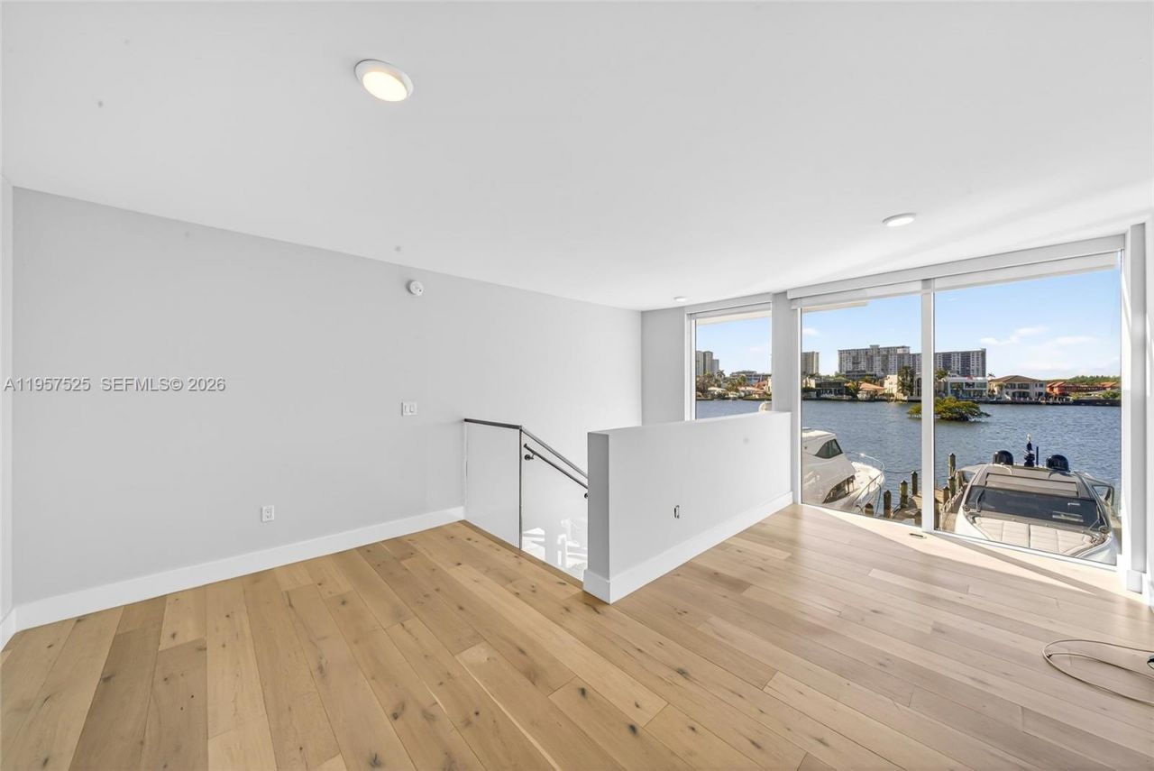 400 Sunny Isles Blvd, Unit 102, Sunny Isles Beach, FL 33160 Photo