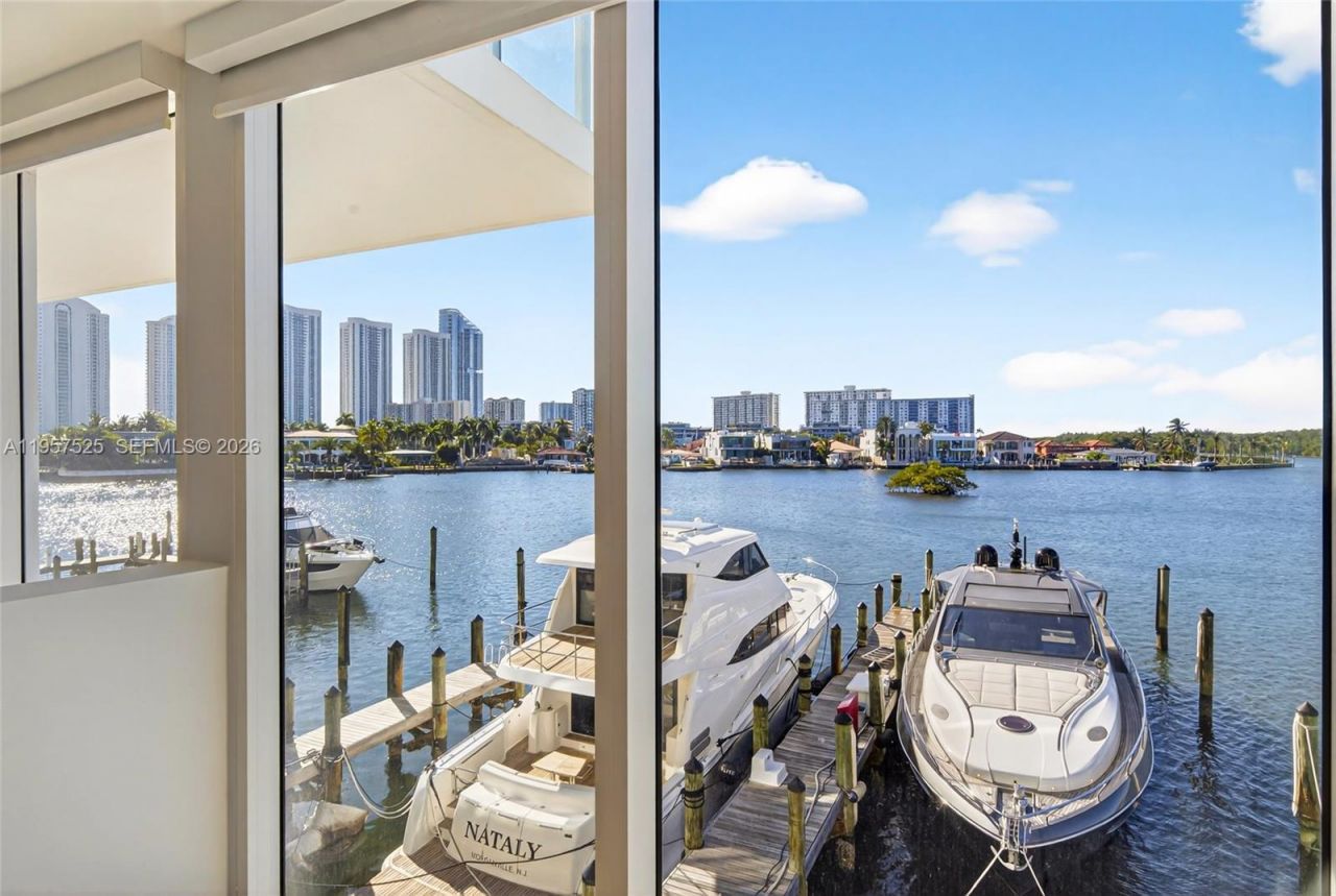 400 Sunny Isles Blvd, Unit 102, Sunny Isles Beach, FL 33160 Photo