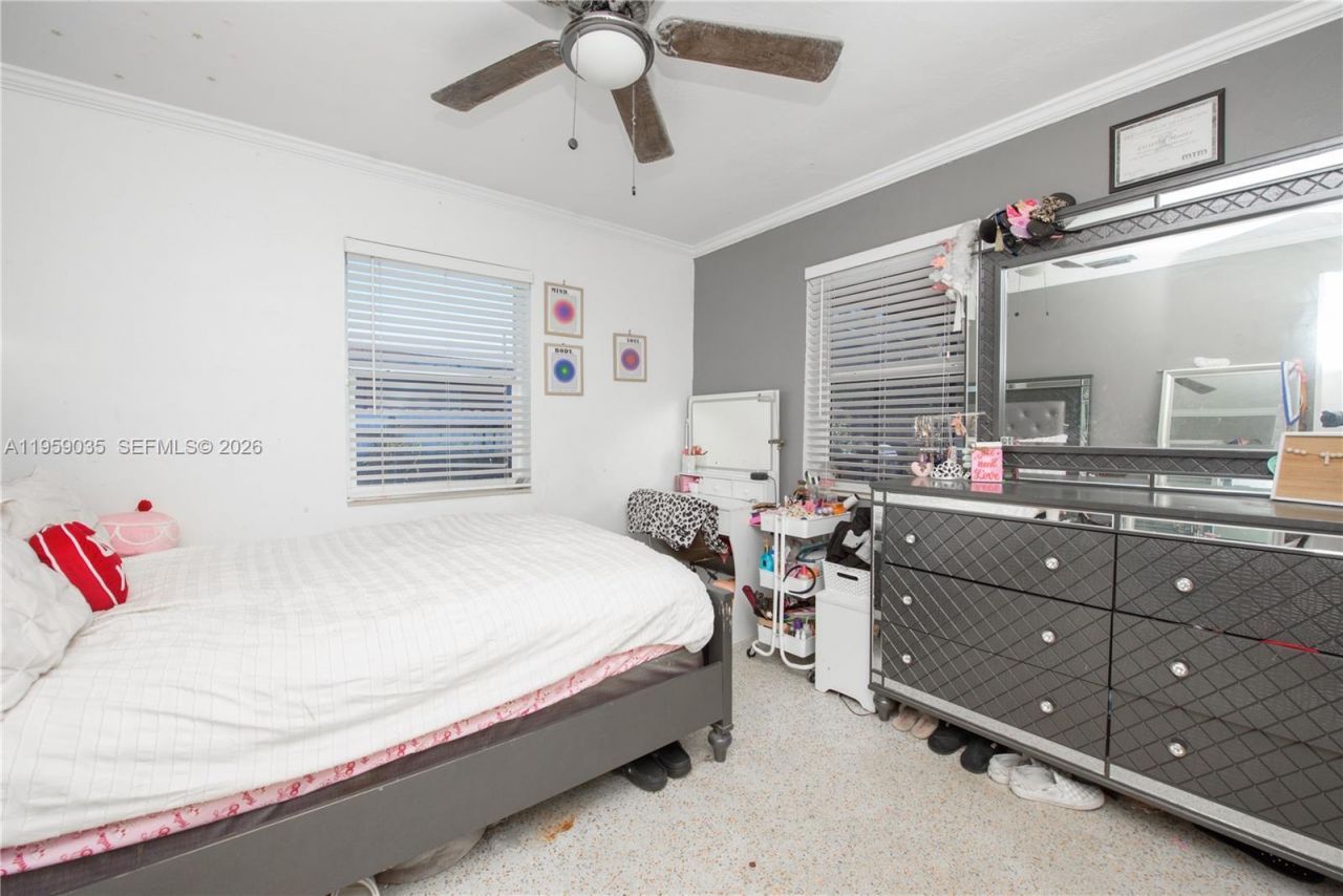 1560 NE 11th St , Homestead, FL 33033 Photo