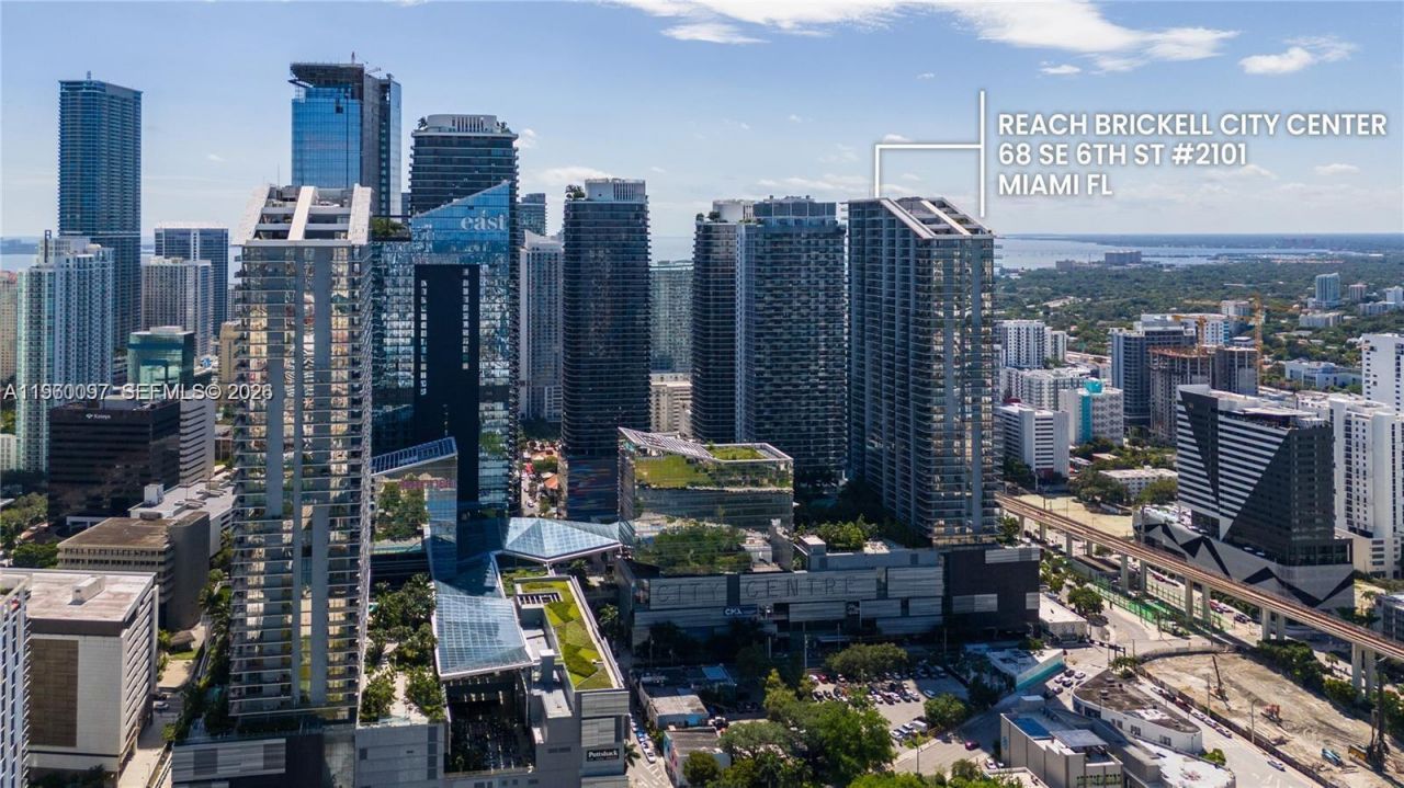 68 SE 6th St, Unit 2101, Miami, FL 33131 Photo