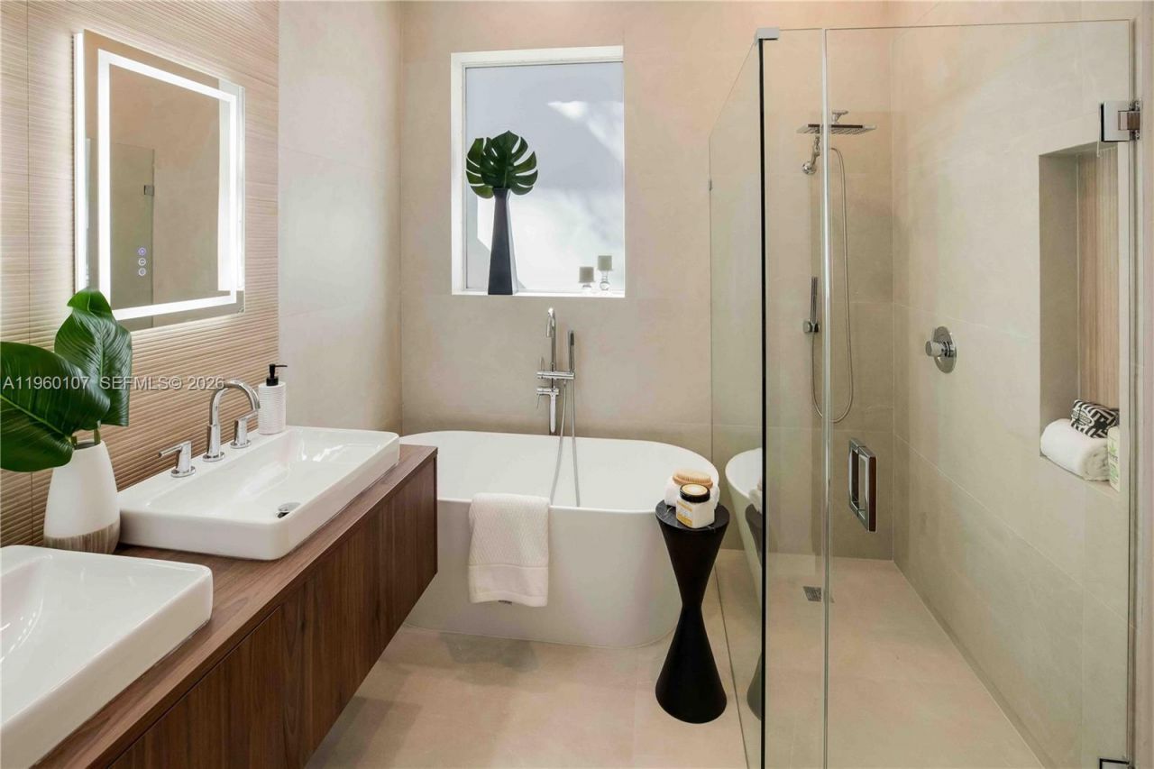 16012 Opal Creek Dr , Weston, FL 33331 Photo