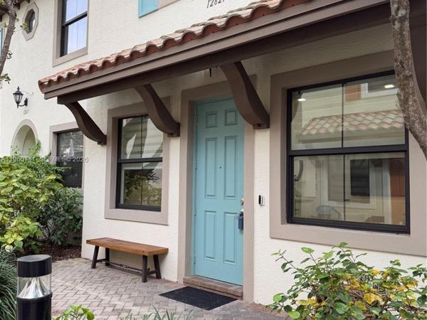12621 NW 32nd Pl, Sunrise, FL 33323