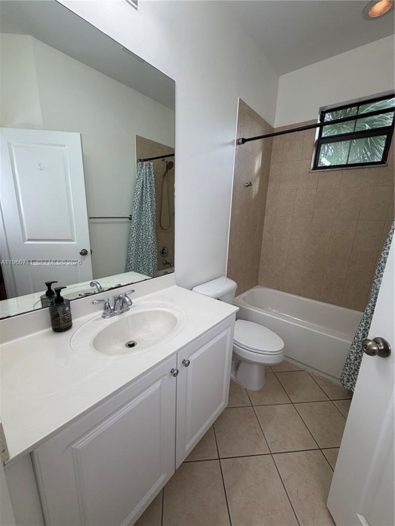 12621 NW 32nd Pl, Sunrise, FL 33323 Photo