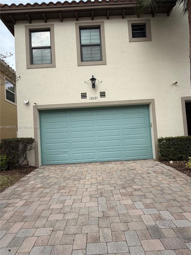 12621 NW 32nd Pl, Sunrise, FL 33323 Photo