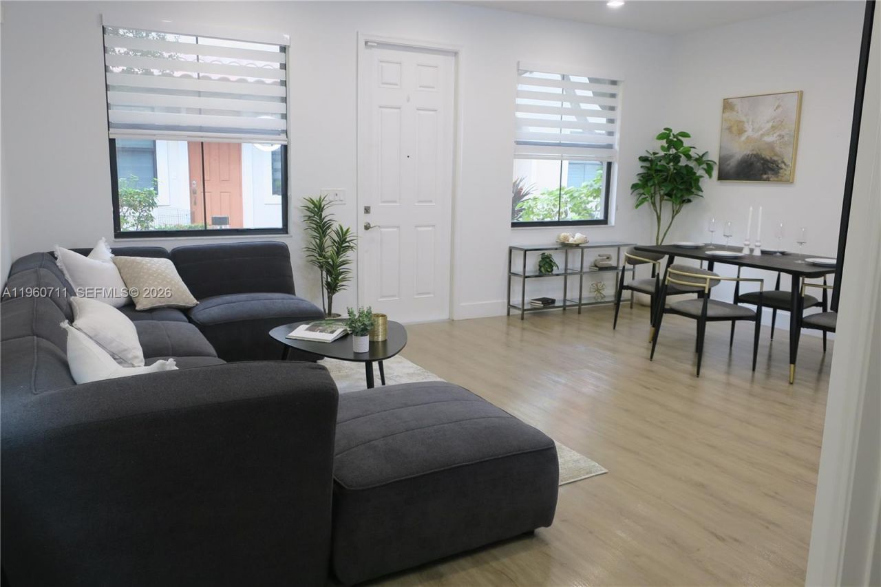 12621 NW 32nd Pl, Sunrise, FL 33323 Photo