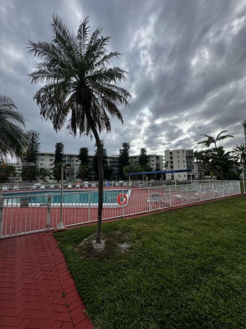 2859 Leonard Dr, Unit G307, Aventura, FL 33160 Photo