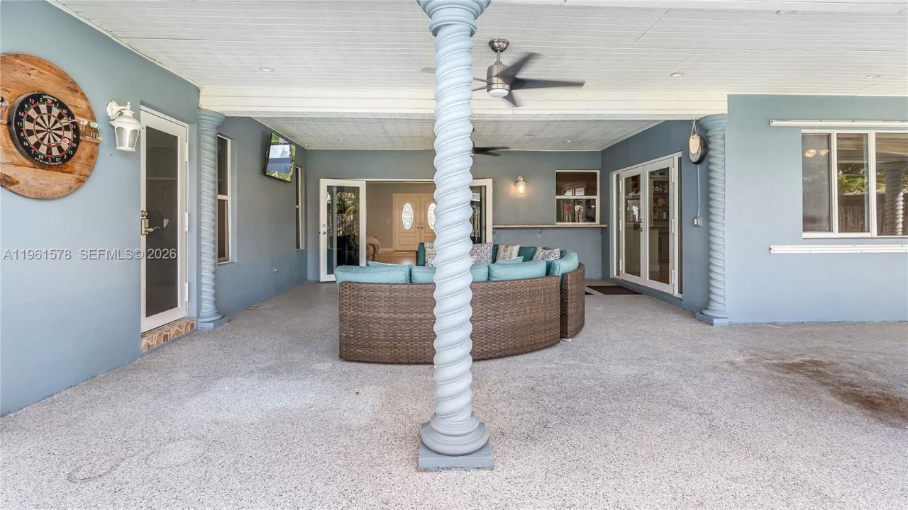 9501 NW 8th St, Pembroke Pines, FL 33024 Photo