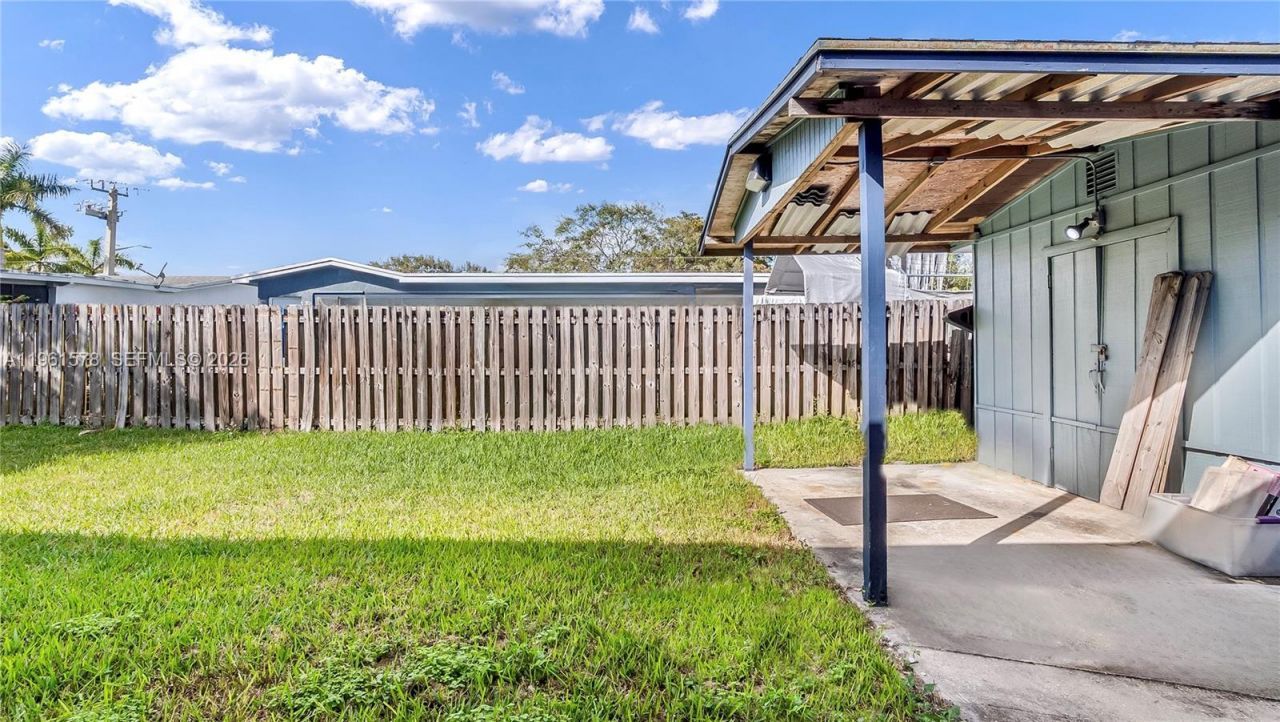 9501 NW 8th St, Pembroke Pines, FL 33024 Photo