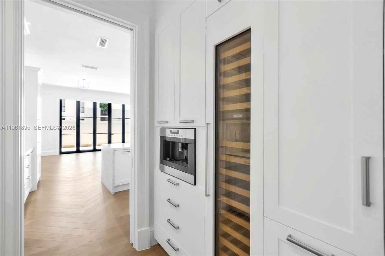 2609 Anderson Rd , Unit 2609, Coral Gables, FL 33134 Photo