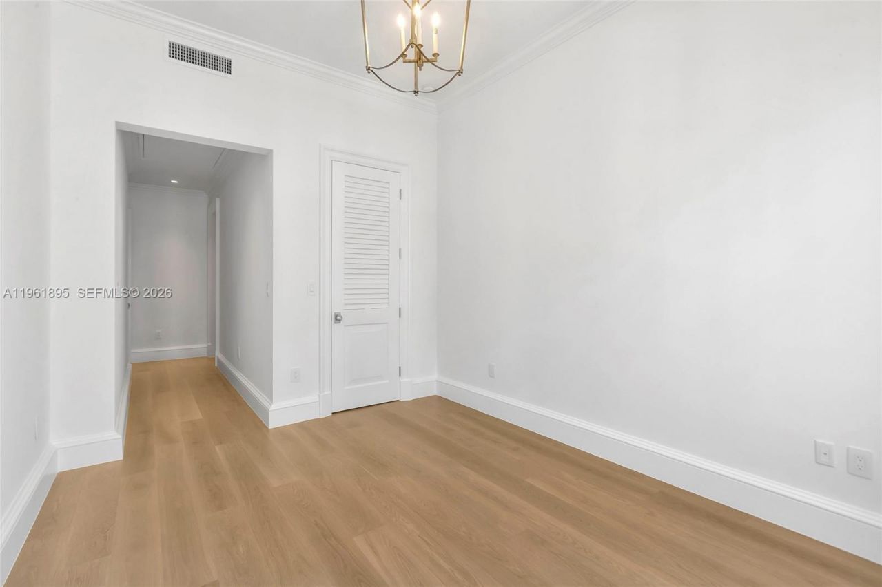 2609 Anderson Rd , Unit 2609, Coral Gables, FL 33134 Photo