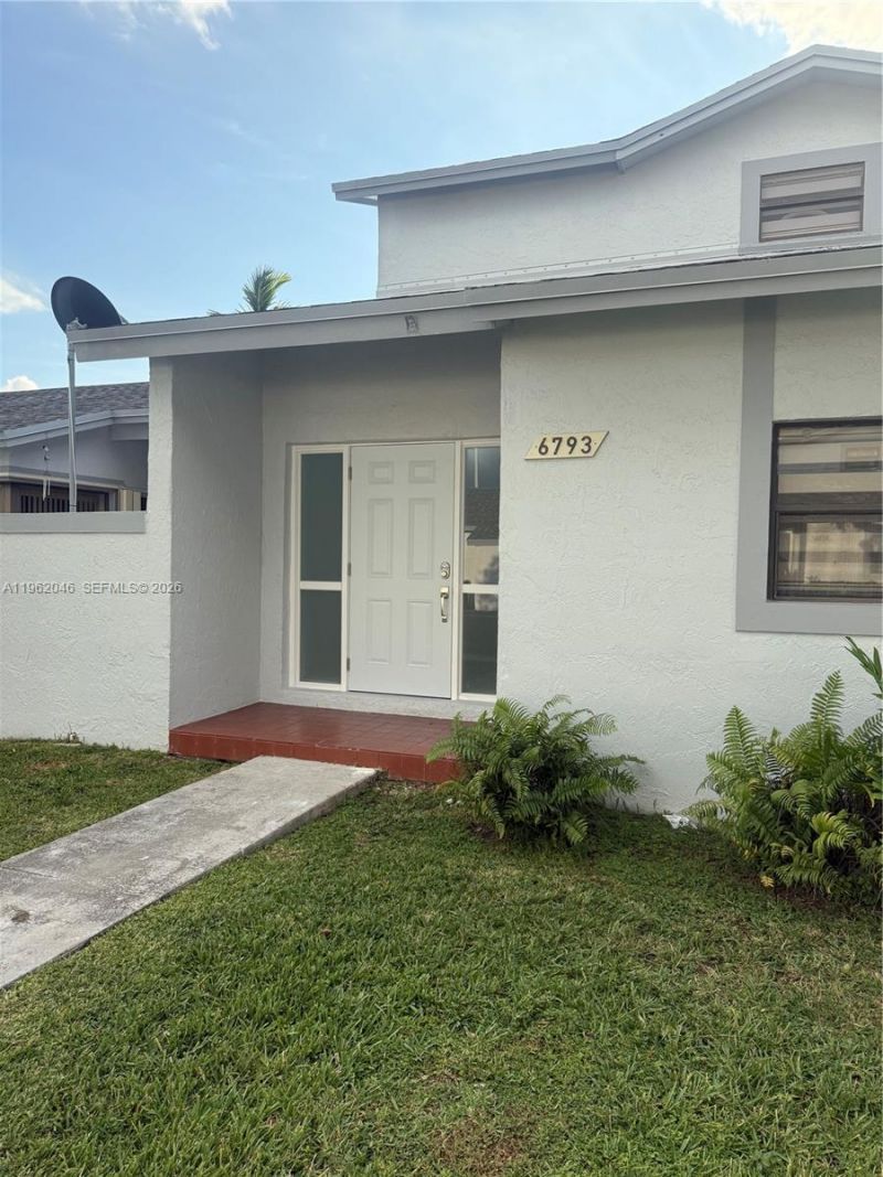 6793 SW 152nd Pl, Unit 47-93, Miami, FL 33193 Photo