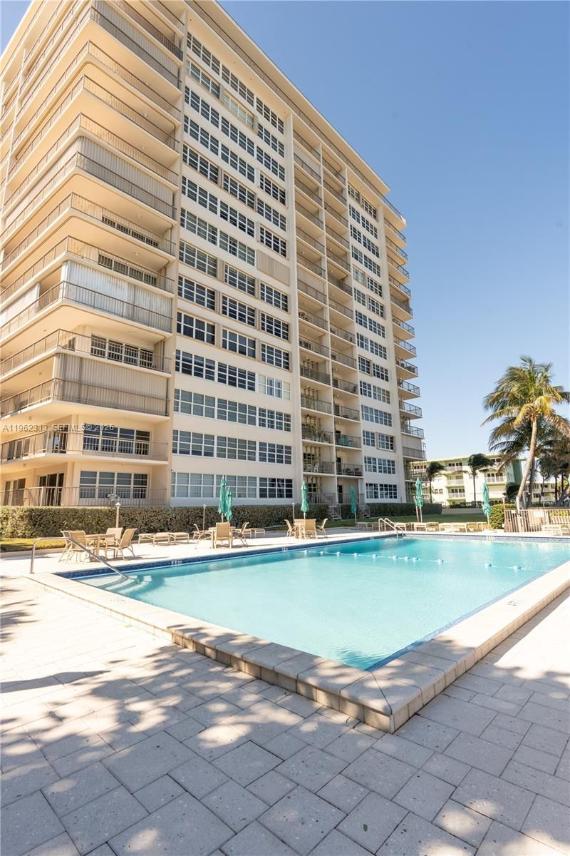 1021 Hillsboro Mile, Unit 204, Hillsboro Beach, FL 33062 Photo