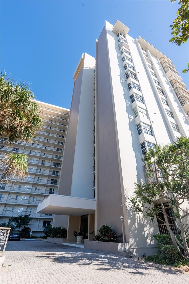 1021 Hillsboro Mile, Unit 204, Hillsboro Beach, FL 33062 Photo