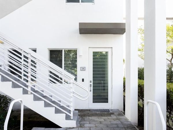 6416 NW 102nd Ct, Unit 120, Doral, FL 33178