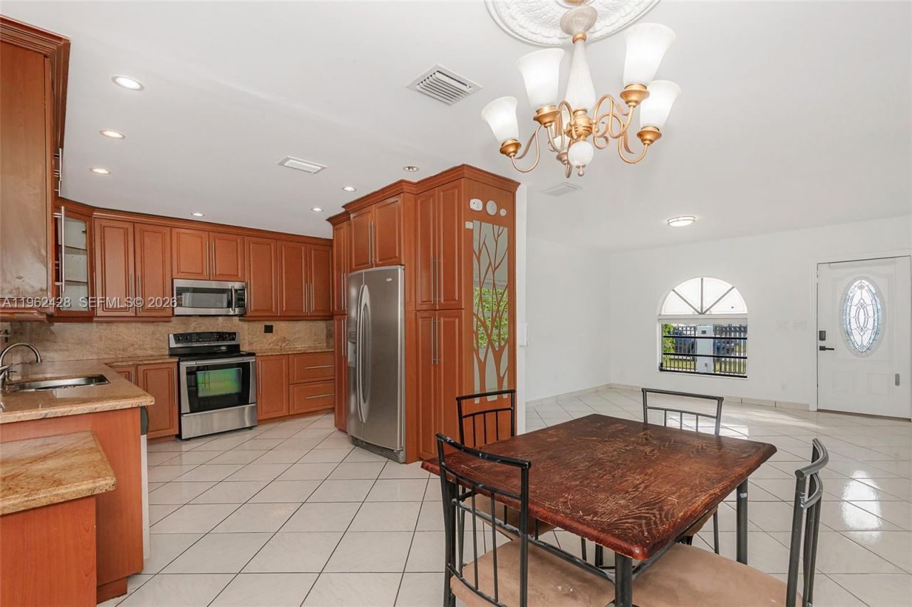 11941 SW 178th Ter, Miami, FL 33177 Photo