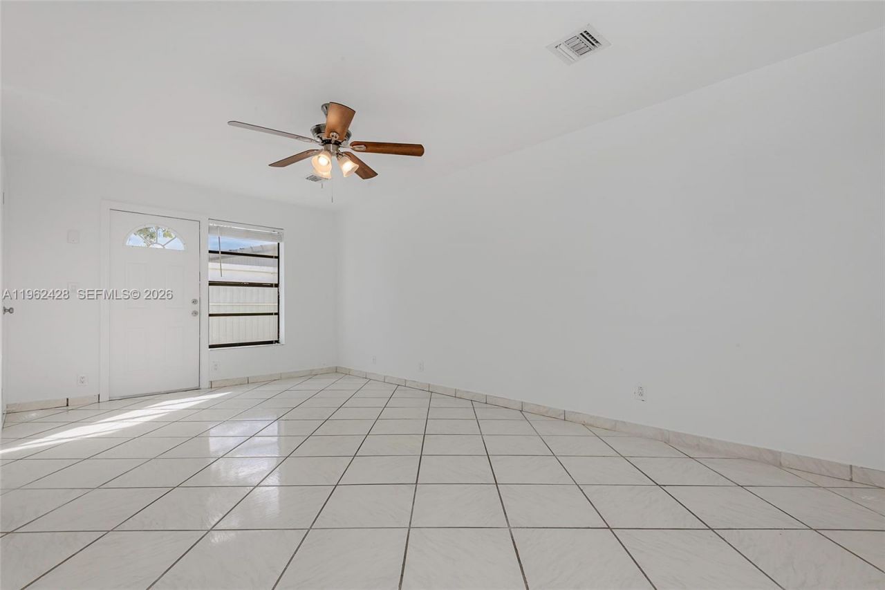 11941 SW 178th Ter, Miami, FL 33177 Photo