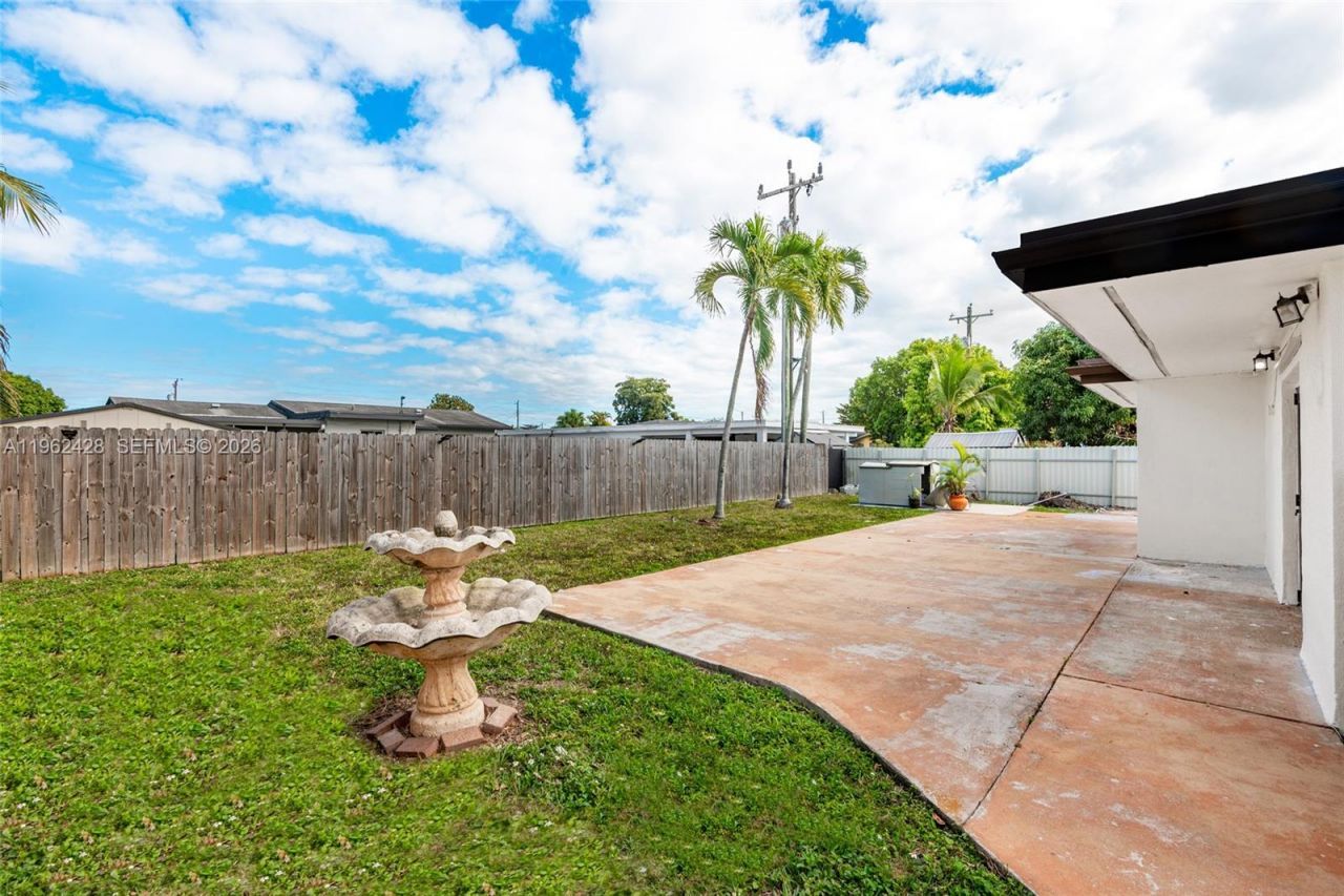 11941 SW 178th Ter, Miami, FL 33177 Photo