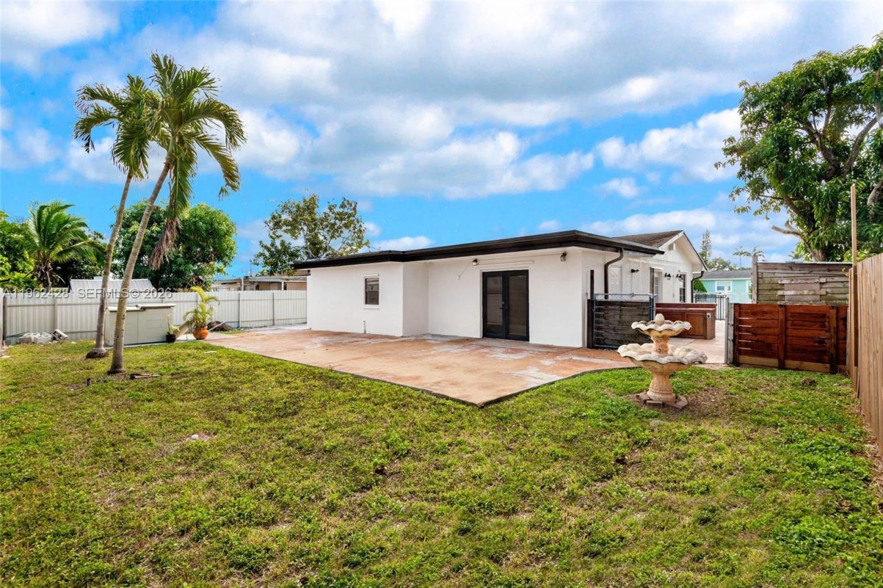 11941 SW 178th Ter, Miami, FL 33177 Photo