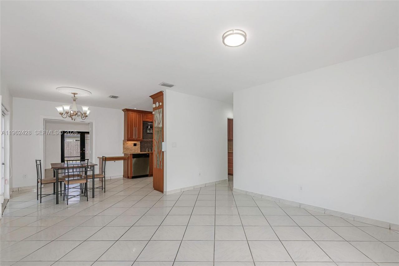 11941 SW 178th Ter, Miami, FL 33177 Photo