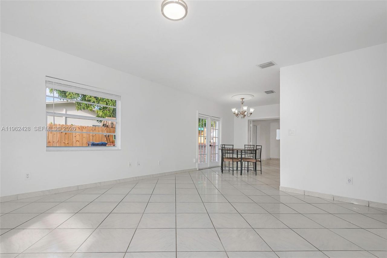 11941 SW 178th Ter, Miami, FL 33177 Photo