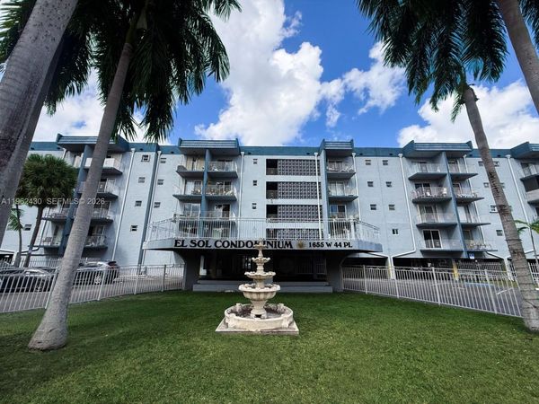 1655 W 44th Pl, Unit 538, Hialeah, FL 33012